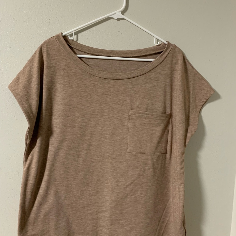 Women’s knit T-shirt XL